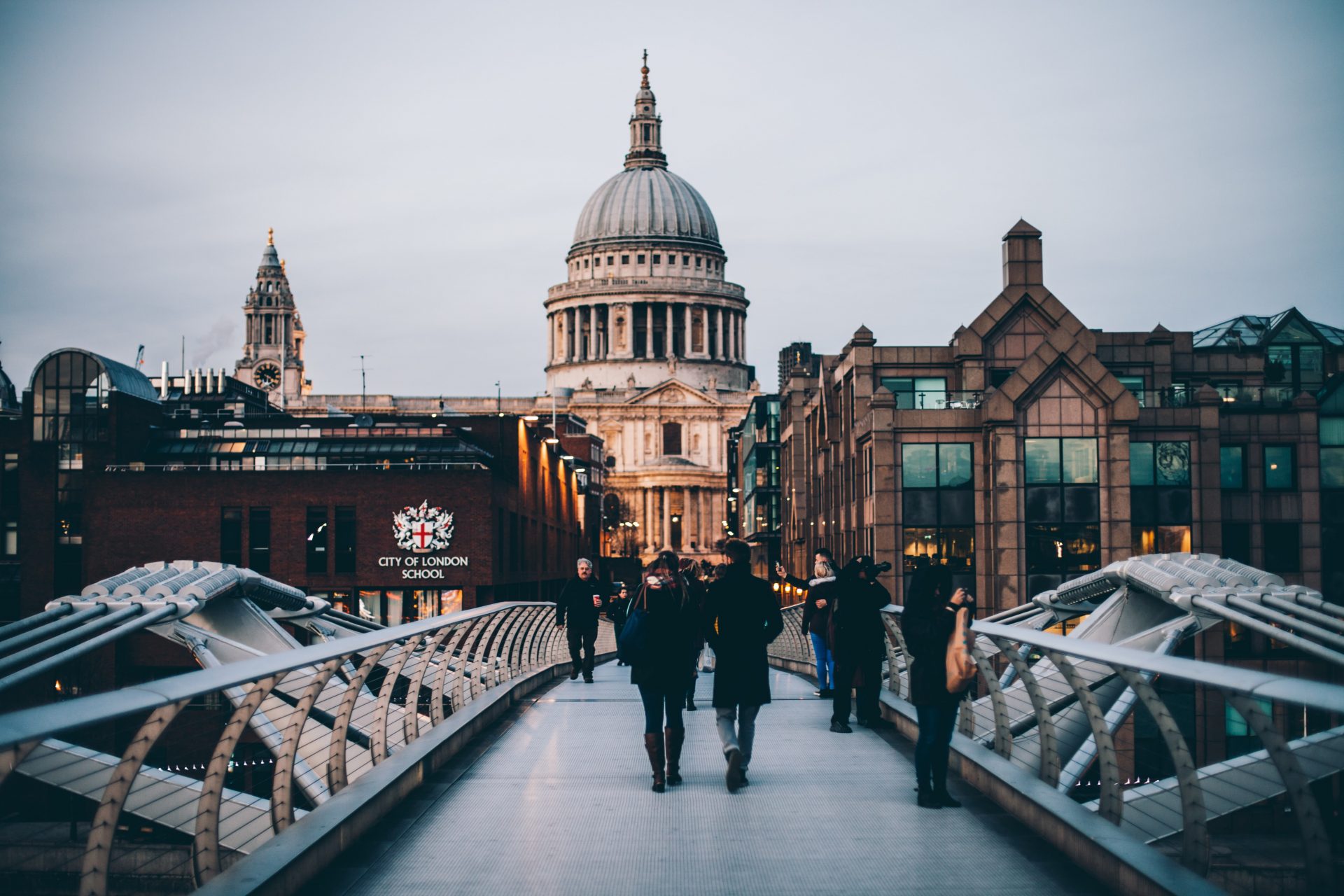 posao liječnici UK Irska job competitions UK Ireland