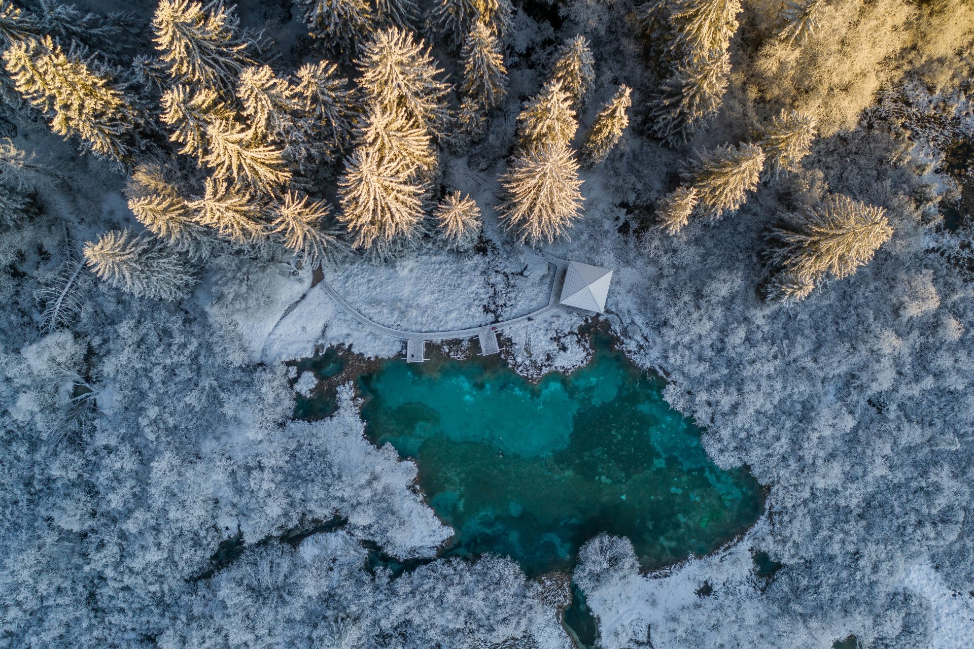 Jezero u Sloveniji